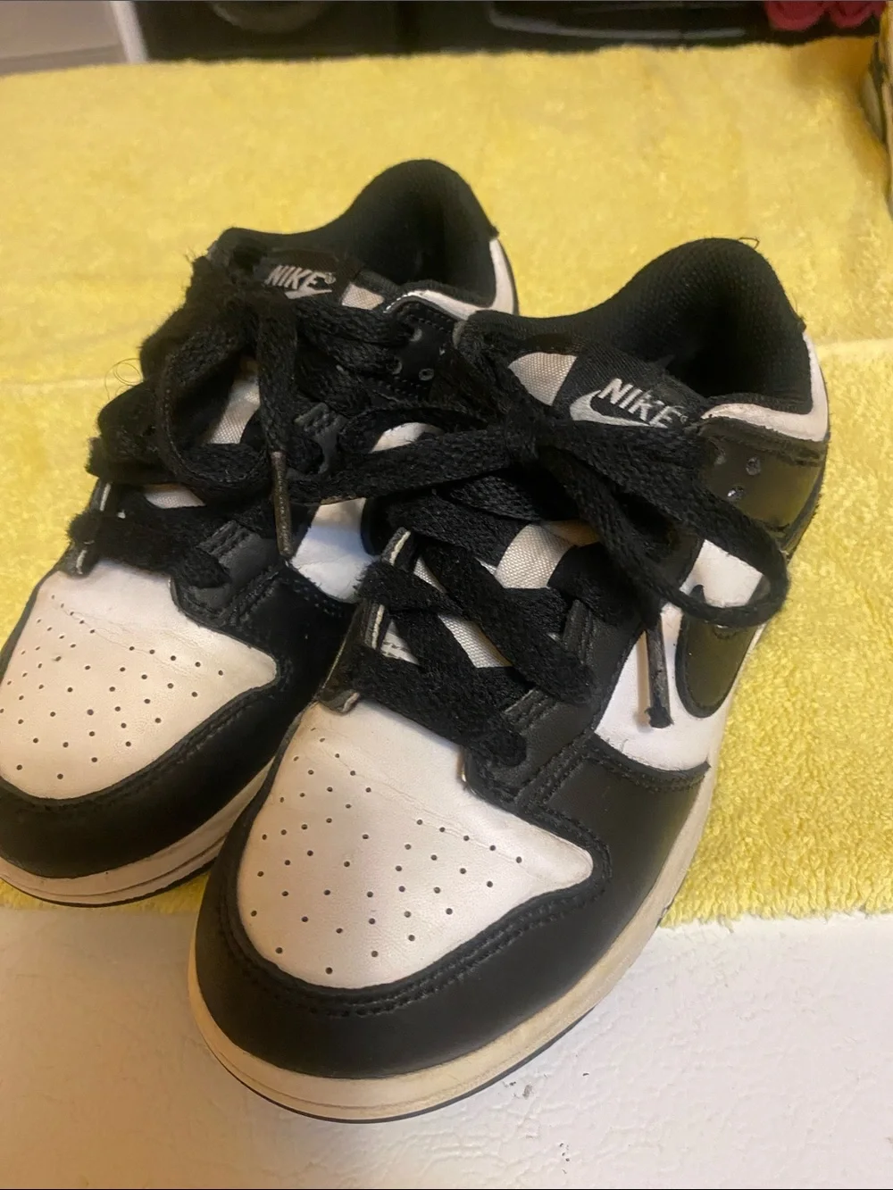 Nike Kids Black and White Low Top Sneakers